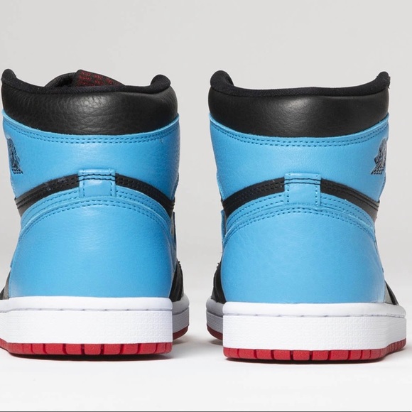 NEW Air Jordan 1 High OG ‘NC to CHI’ - Picture 7 of 8